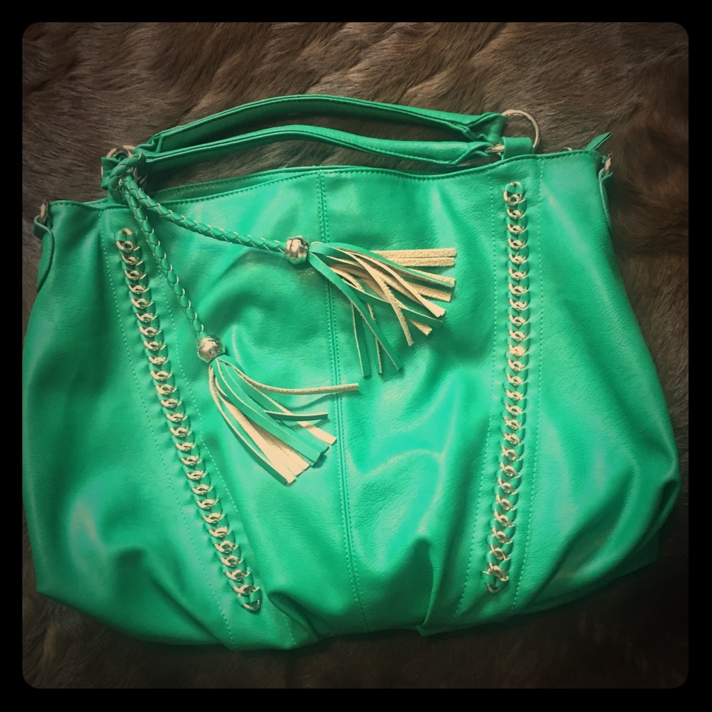 Green bag by Melle Blanco